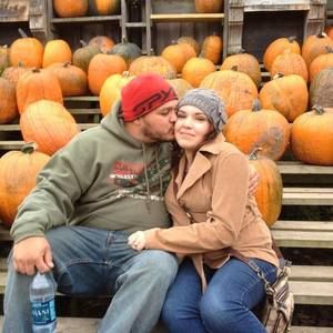 Meet your Posher, Caitlin